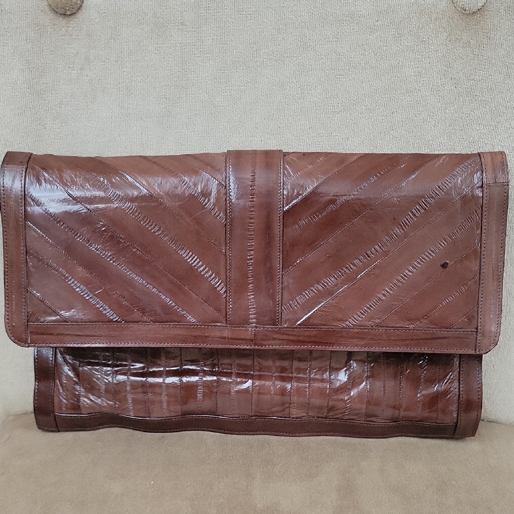 Genuine eelskin Leather Clutch